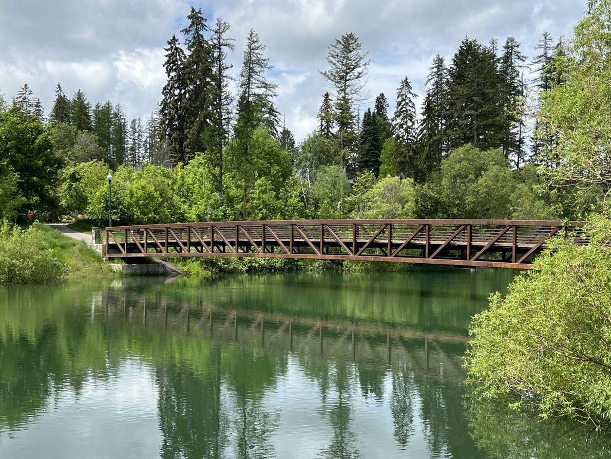 Riverside Footbridge 